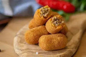 CROQUETE DE CARNE
